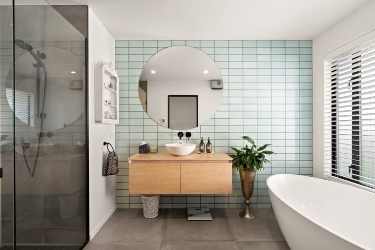 Photo of property in 87 Wingatui Road, Mosgiel, 9024