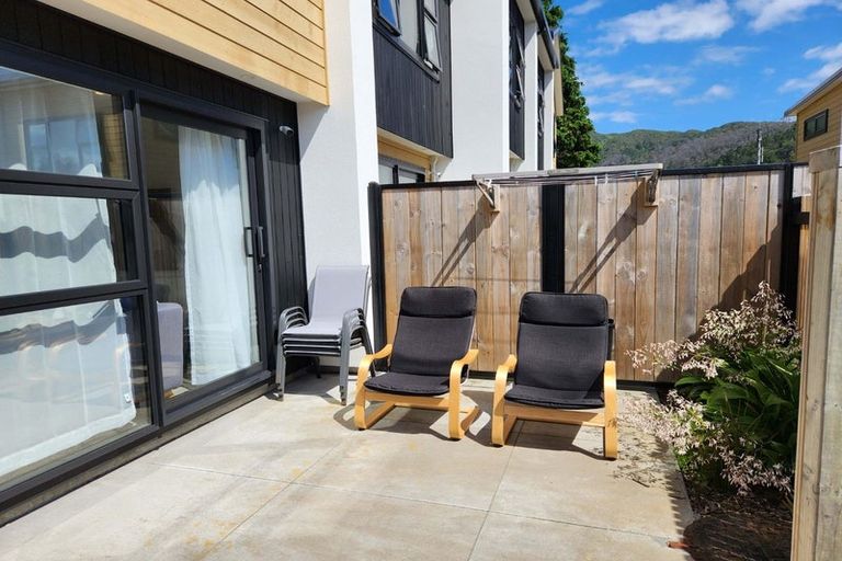 Photo of property in 1/372 Stokes Valley Road, Stokes Valley, Lower Hutt, 5019