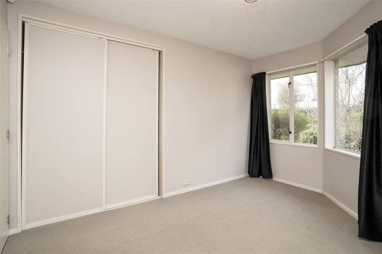 Photo of property in 3 Sealy Place, Bryndwr, Christchurch, 8053