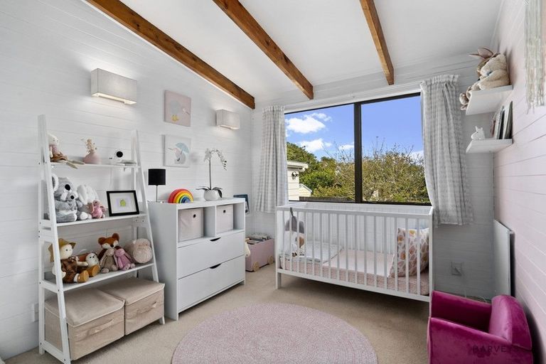 Photo of property in 1/25 Savoy Road, Glen Eden, Auckland, 0602