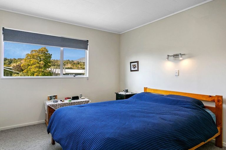 Photo of property in 14 Wembley Place, Richmond Heights, Taupo, 3330