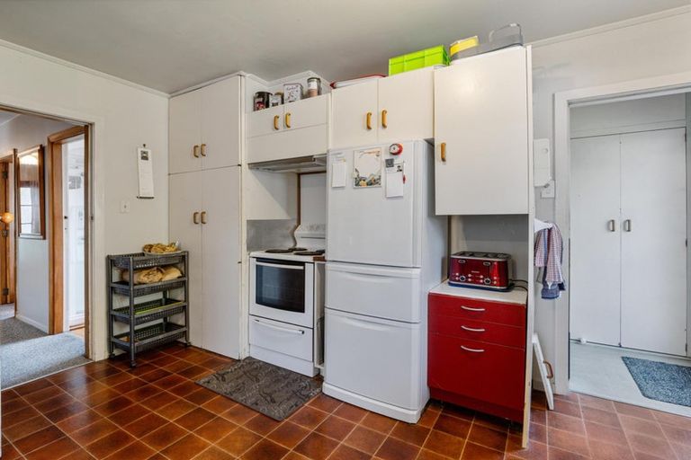 Photo of property in 11 Reynolds Avenue, Bishopdale, Christchurch, 8053