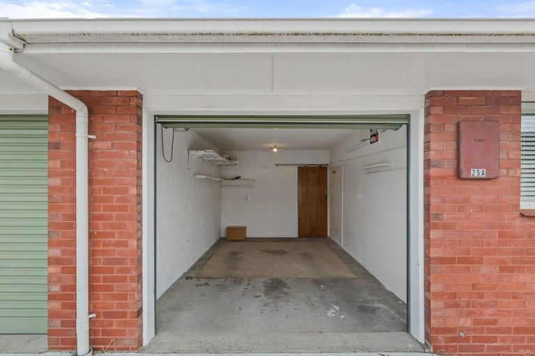 Photo of property in 1/25 Beckford Road, Saint Martins, Christchurch, 8022