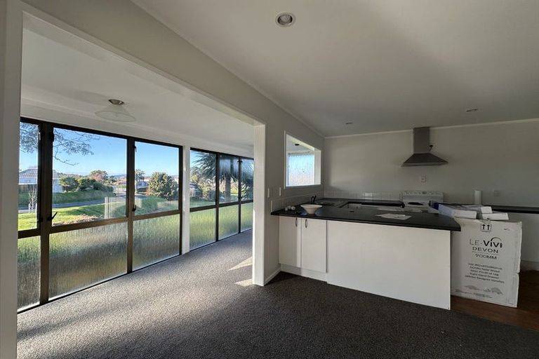 Photo of property in 172a Ngatai Road, Otumoetai, Tauranga, 3110