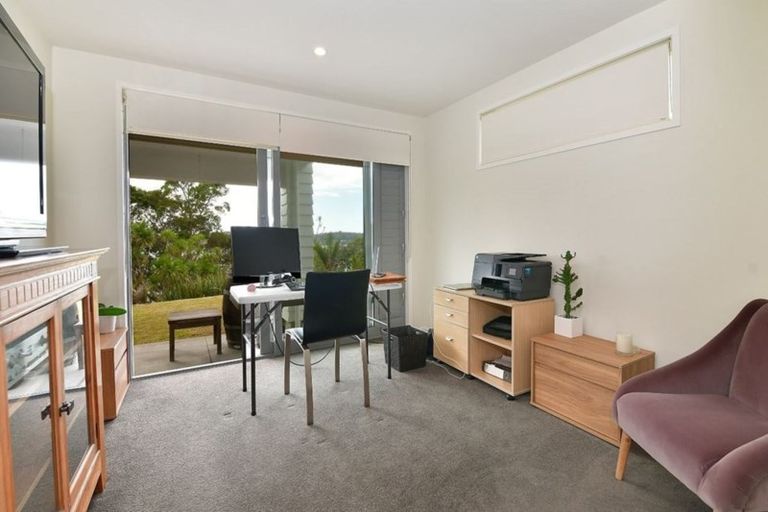 Photo of property in 21 Swann Beach Road, Stanmore Bay, Whangaparaoa, 0932