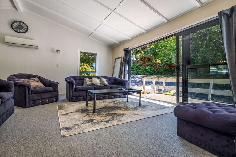 Photo of property in 96a Grand Vue Road, Kawaha Point, Rotorua, 3010