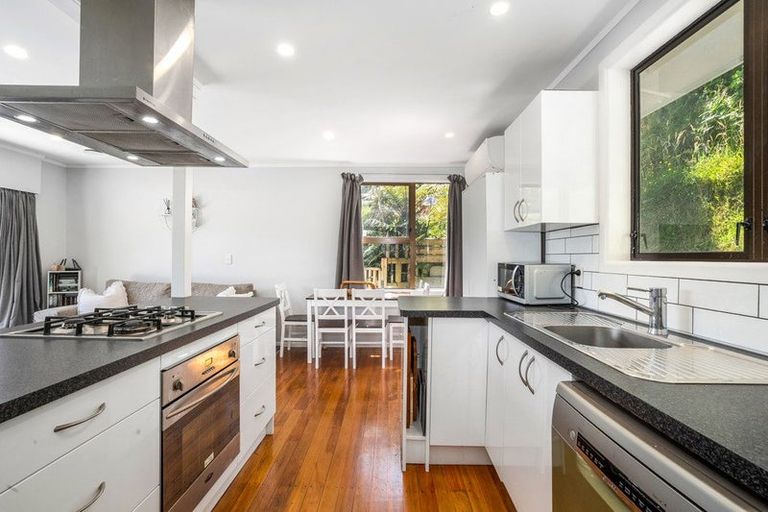 Photo of property in 32 John Street, Stokes Valley, Lower Hutt, 5019