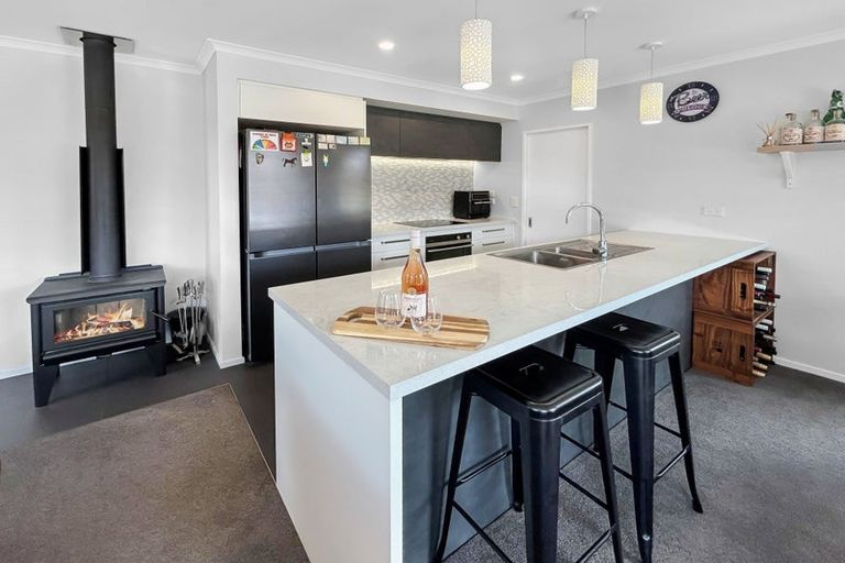 Photo of property in 30 Quinn Crescent, Woodend, 7610