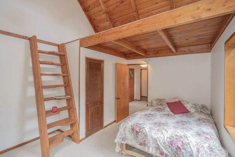 Photo of property in 5b Pohutukawa Grove, Whitianga, 3510