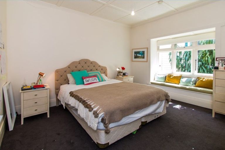 Photo of property in 6 Westmere Crescent, Westmere, Auckland, 1022