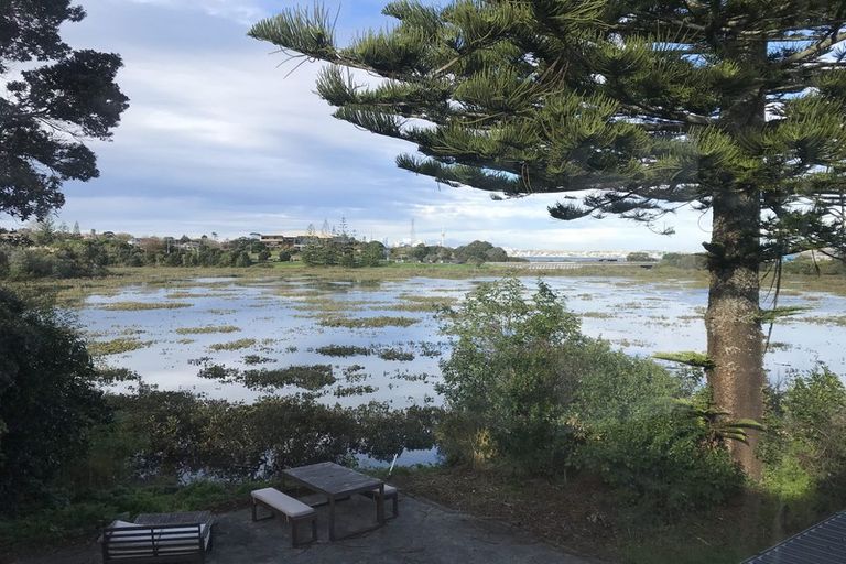 Photo of property in 46 Byron Avenue, Takapuna, Auckland, 0622