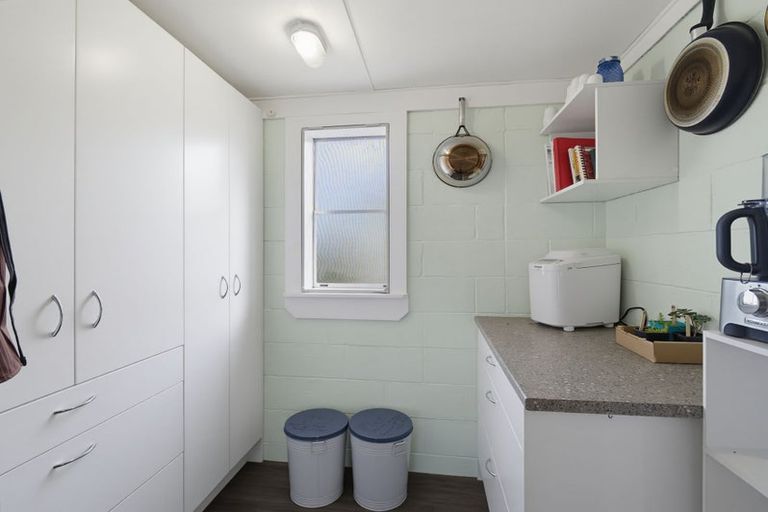 Photo of property in 18 Bell Street, Otane, 4202