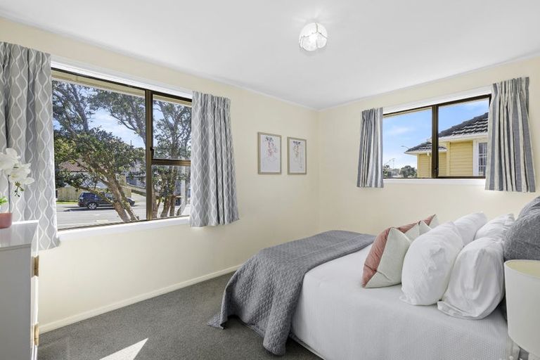 Photo of property in 111 Moorefield Road, Johnsonville, Wellington, 6037