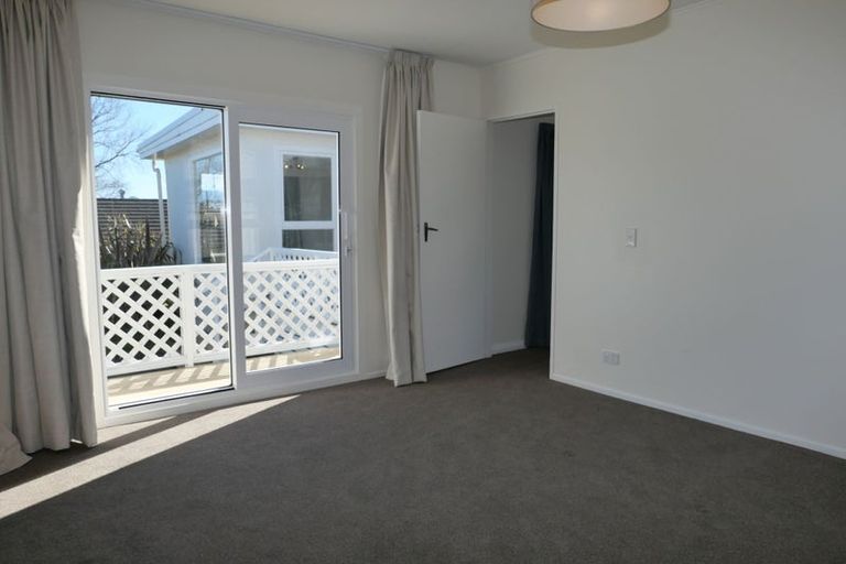 Photo of property in 70a Rimu Road, Raumati Beach, Paraparaumu, 5032