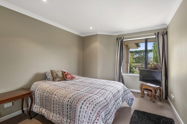 Photo of property in 40 Swamp Road, Loburn, Rangiora, 7472