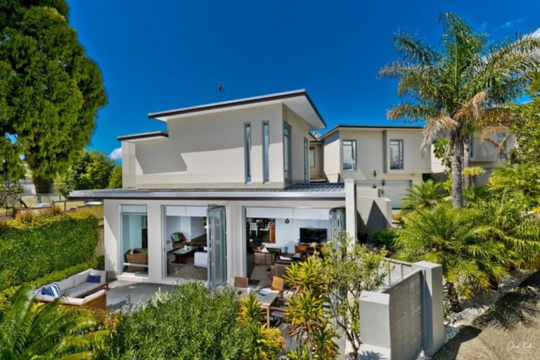 Photo of property in 54a Penzance Road, Mairangi Bay, Auckland, 0630