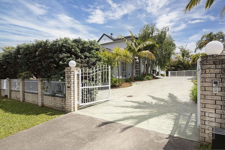 Photo of property in 34 Hugh Green Drive, Pinehill, Auckland, 0632