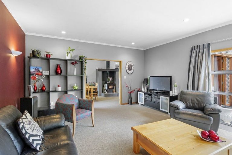 Photo of property in 30 Sawyers Arms Road, Northcote, Christchurch, 8052
