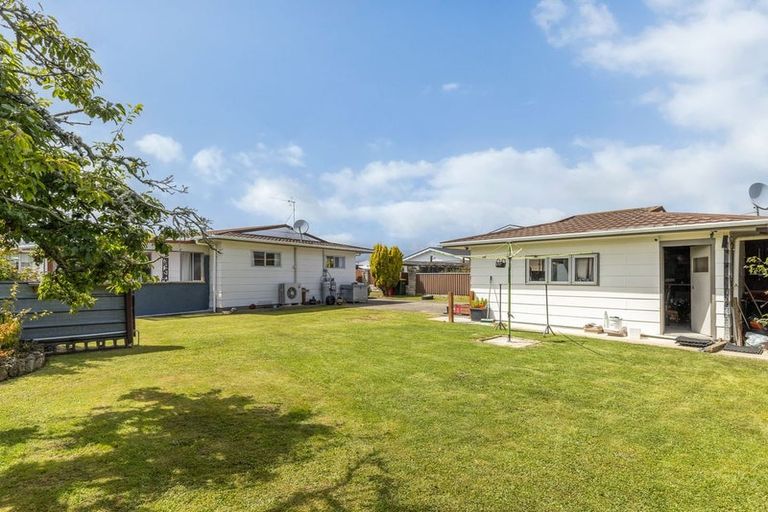 Photo of property in 3 Rimu Street, Levin, 5510
