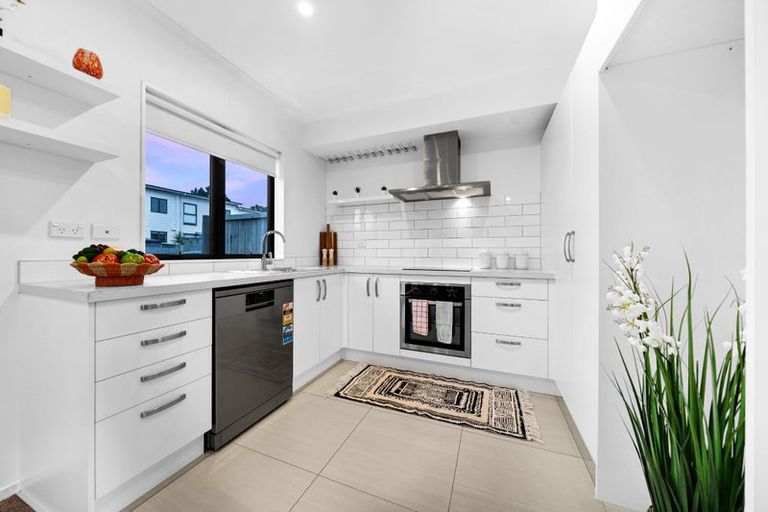 Photo of property in 74 Whenuapai Drive, Whenuapai, Auckland, 0618