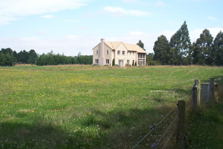 Photo of property in 104 Torlesse Road, West Melton, Christchurch, 7671