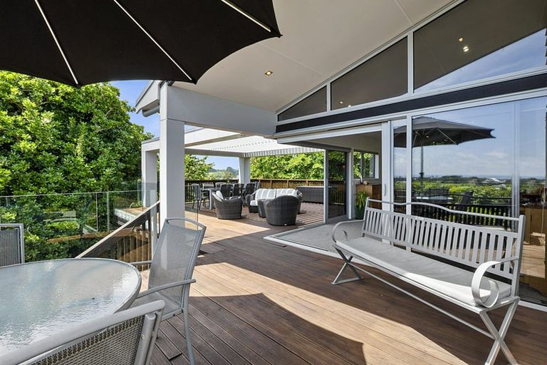 Photo of property in 11a Lismore Street, Strandon, New Plymouth, 4312