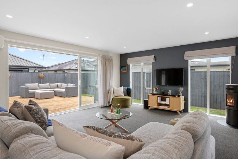 Photo of property in 16 Durells Crescent, Kaiapoi, 7630