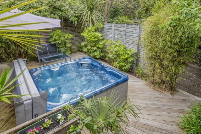 Photo of property in 44a Waimea Road, Waikanae Beach, Waikanae, 5036