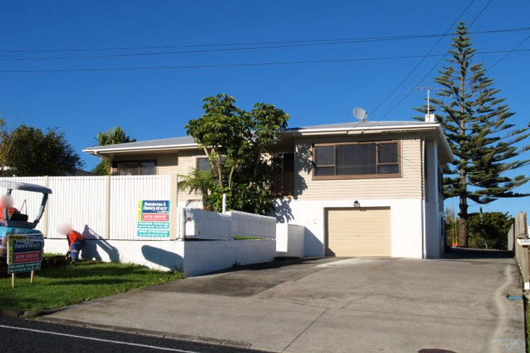 Photo of property in 3/60 Rodney Street, Howick, Auckland, 2014