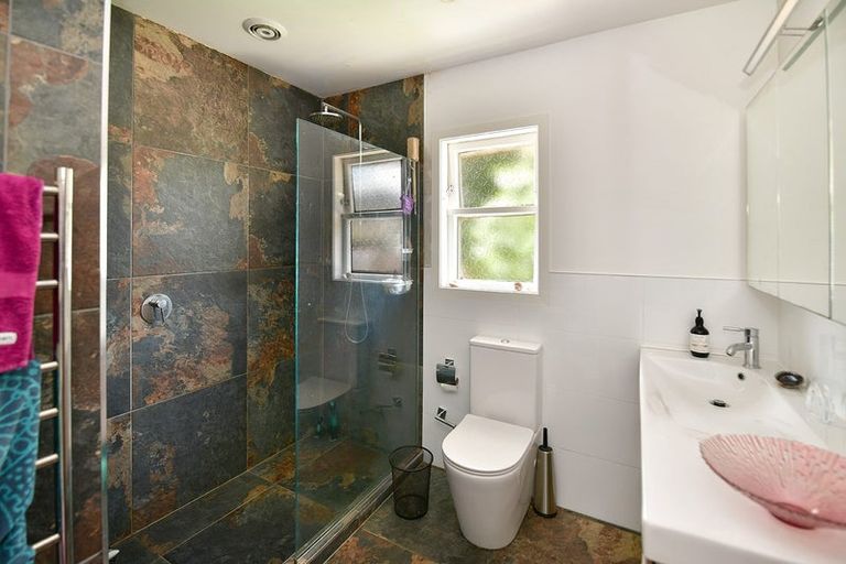 Photo of property in 47 Waipani Road, Te Atatu Peninsula, Auckland, 0610