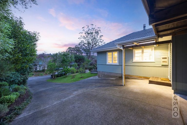 Photo of property in 29 Cambridge Road, Riverhead, 0820