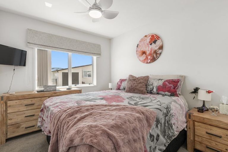 Photo of property in 11 Kamahi Crescent, Papamoa Beach, Papamoa, 3118