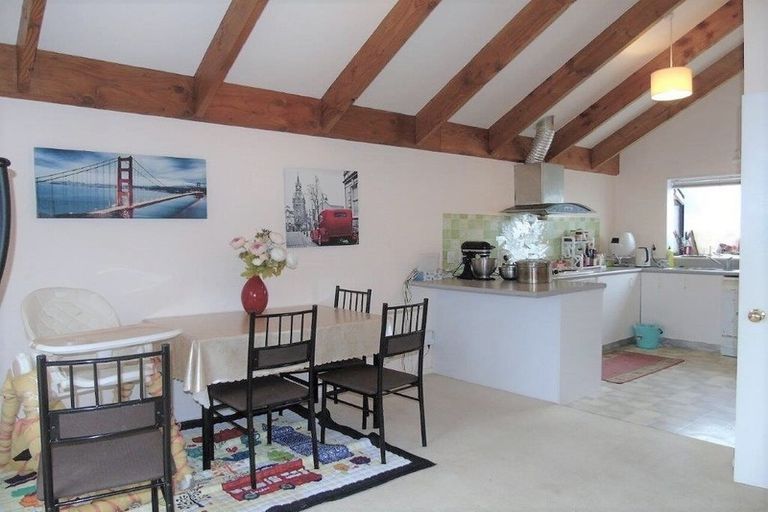 Photo of property in 18c Rangitane Street, Maupuia, Wellington, 6022