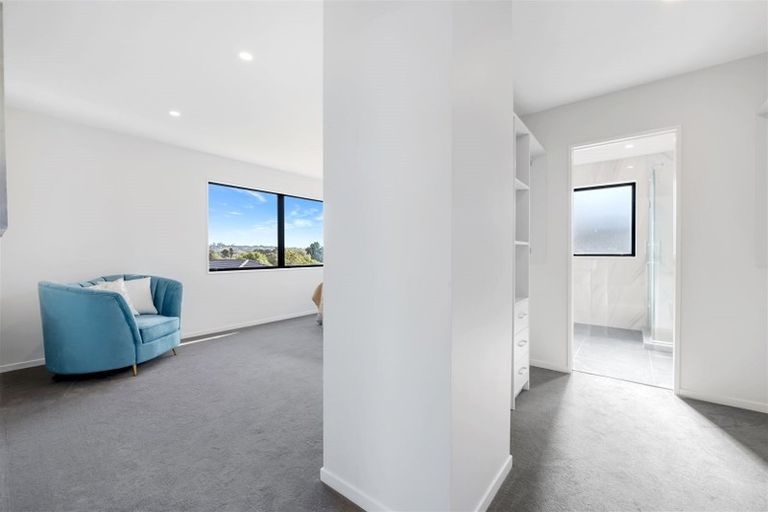 Photo of property in 35 Tinaku Road, Flat Bush, Auckland, 2019