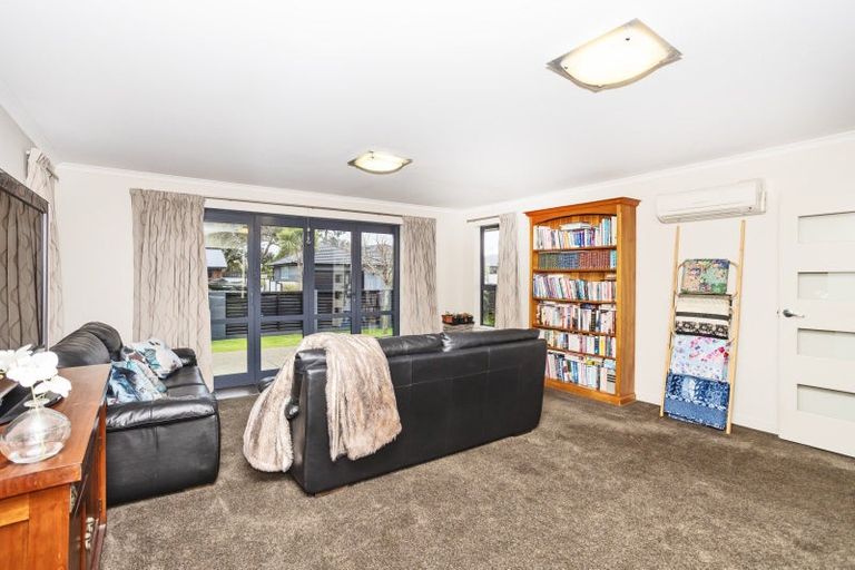 Photo of property in 53 Hoffman Court, Waikiwi, Invercargill, 9810