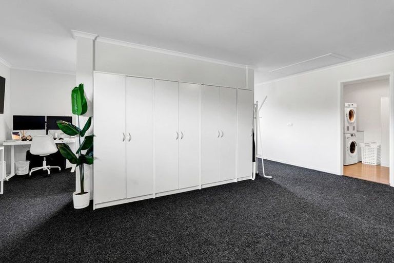 Photo of property in 65 Links Drive, Waiwhakaiho, New Plymouth, 4312