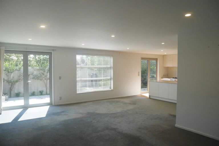 Photo of property in 63 Springfield Road, St Albans, Christchurch, 8014