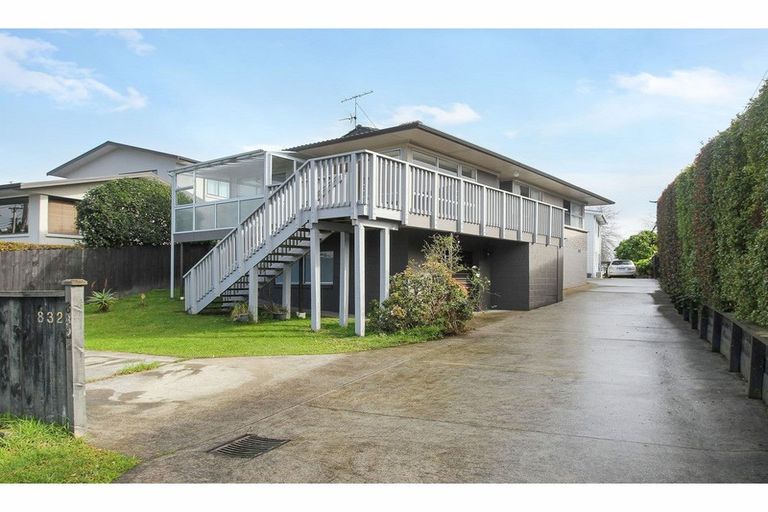 Photo of property in 832 East Coast Road, Oteha, Auckland, 0630