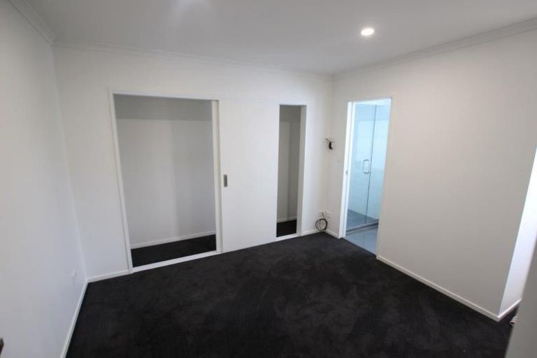 Photo of property in 51 Senator Drive, Manurewa, Auckland, 2105