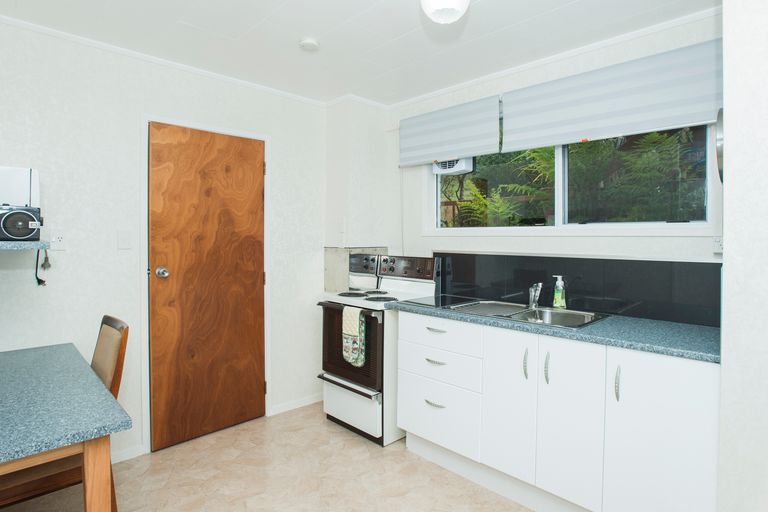 Photo of property in 60 Sunvale Crescent, Whataupoko, Gisborne, 4010