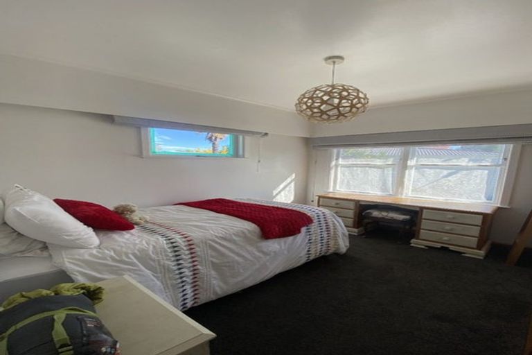 Photo of property in 24 Pembroke Street, Taradale, Napier, 4112