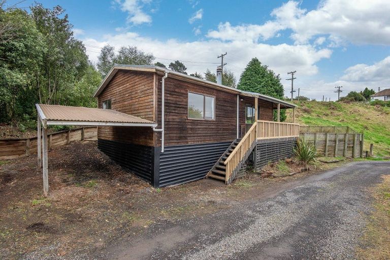 Photo of property in 3 Roy Crescent, Concord, Dunedin, 9018