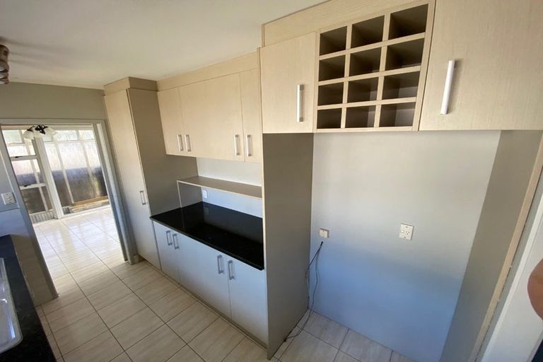 Photo of property in 2 Sherie Place, Howick, Auckland, 2014