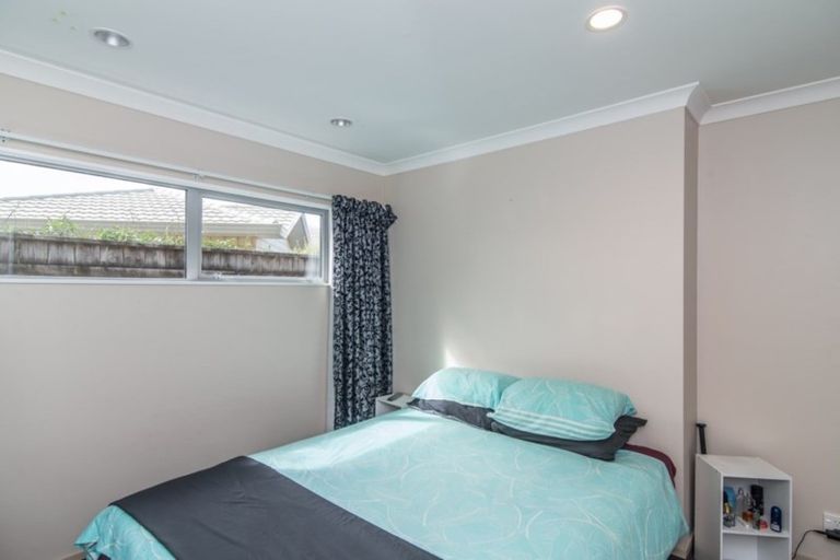 Photo of property in 15 Kennedy Place, Waikanae Beach, Waikanae, 5036