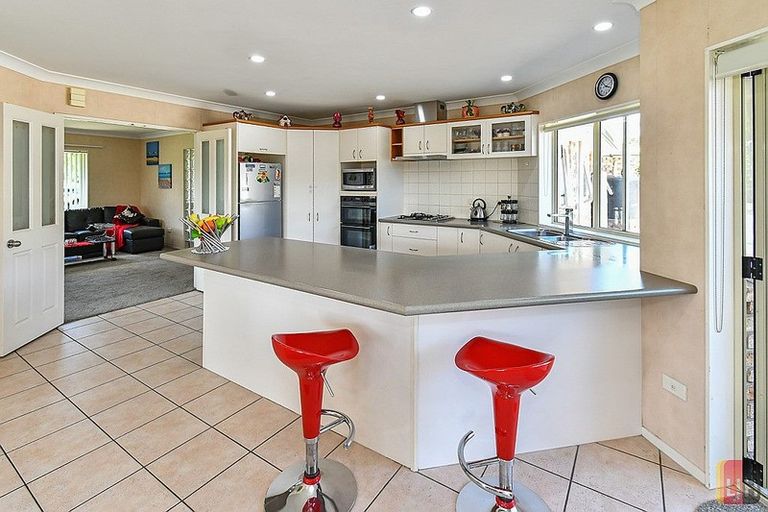 Photo of property in 1 Gairloch Place, Wattle Downs, Auckland, 2103
