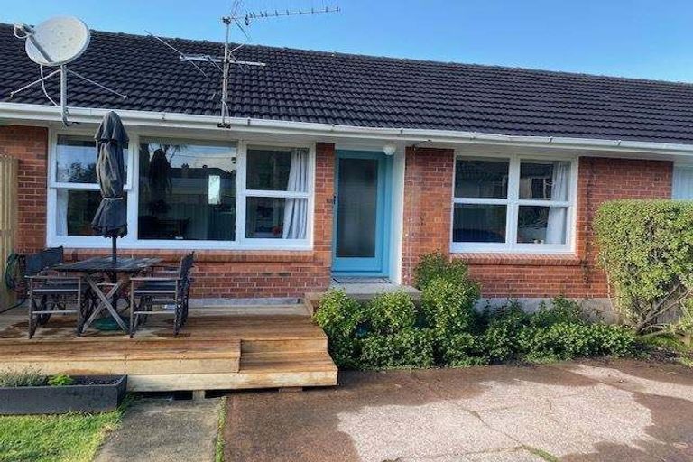 Photo of property in 5/13 Creamer Avenue, Belmont, Auckland, 0622