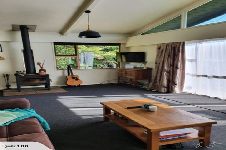 Photo of property in 30 Driving Creek Road, Coromandel, 3506