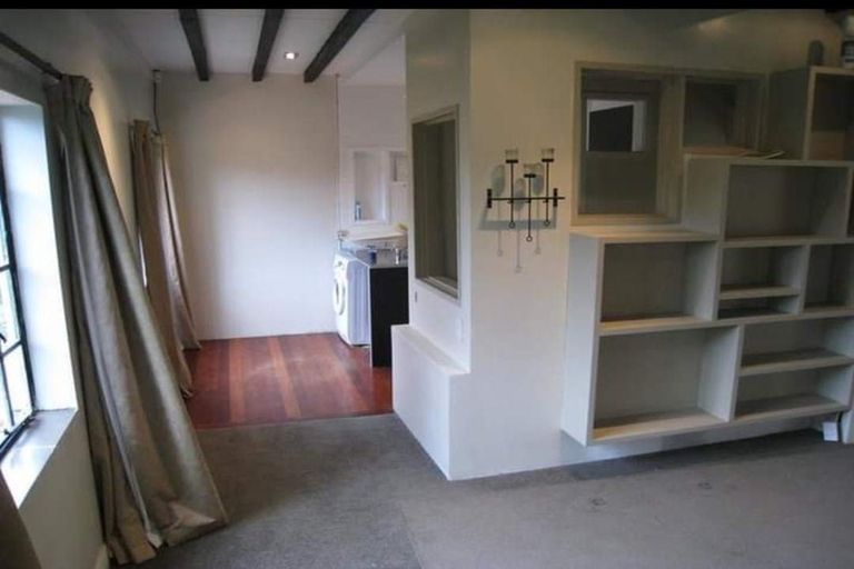 Photo of property in 1 Fernhill Terrace, Wadestown, Wellington, 6012