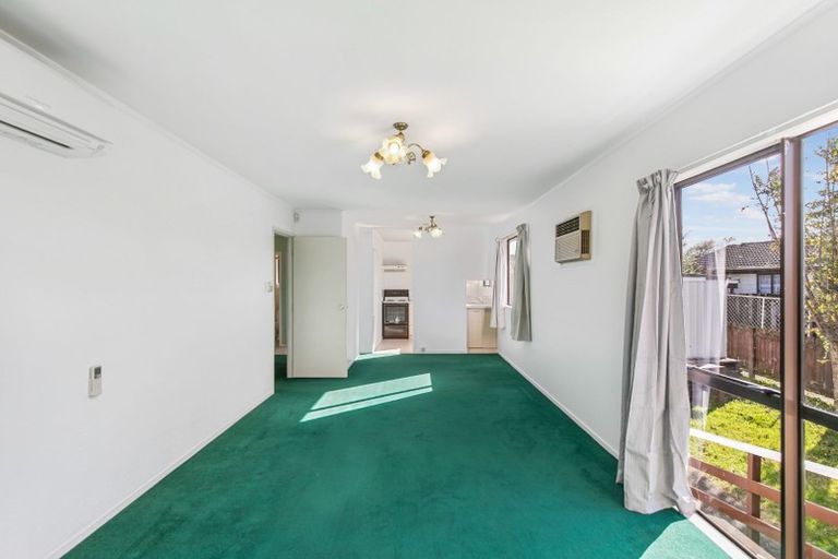 Photo of property in 1/24 Edwin Freeman Place, Ranui, Auckland, 0612