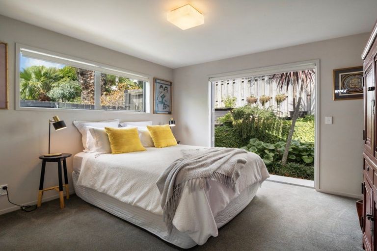 Photo of property in 30 Ngarata Avenue, Mount Maunganui, 3116